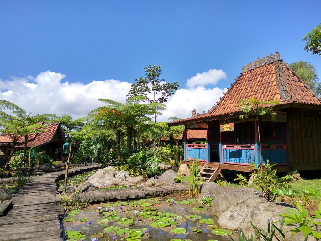 Jadul Village Resort Лембанг Екстериор снимка