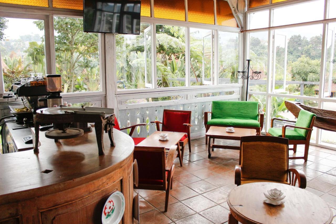 Jadul Village Resort Лембанг Екстериор снимка